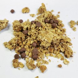 MUESLI (granola) WITH MILKY CHOCOLATE